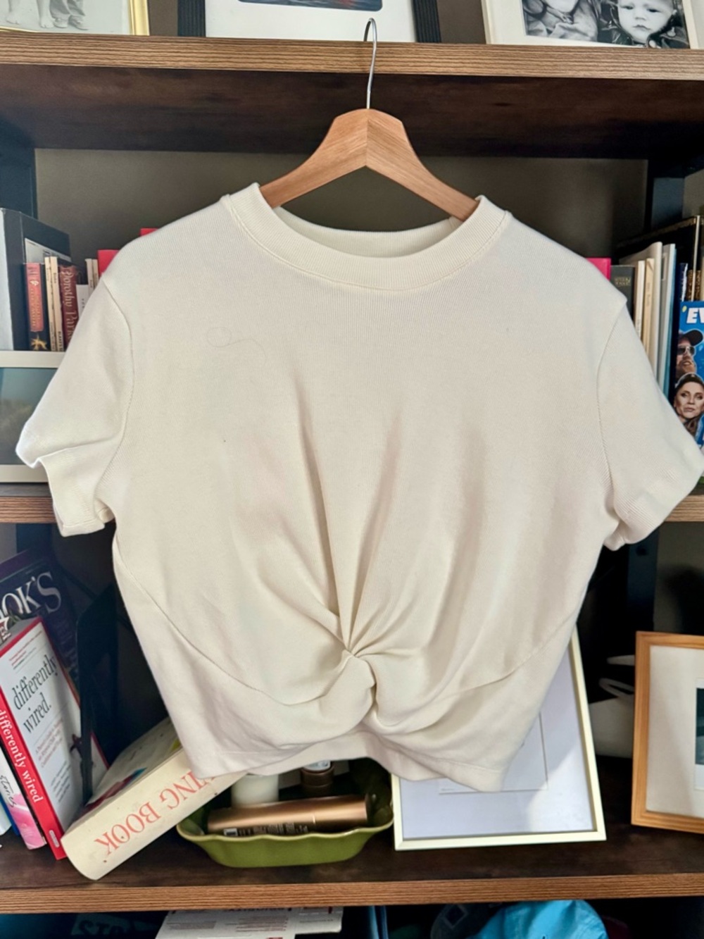 Ann Taylor Cream Twist-Front Crop Top